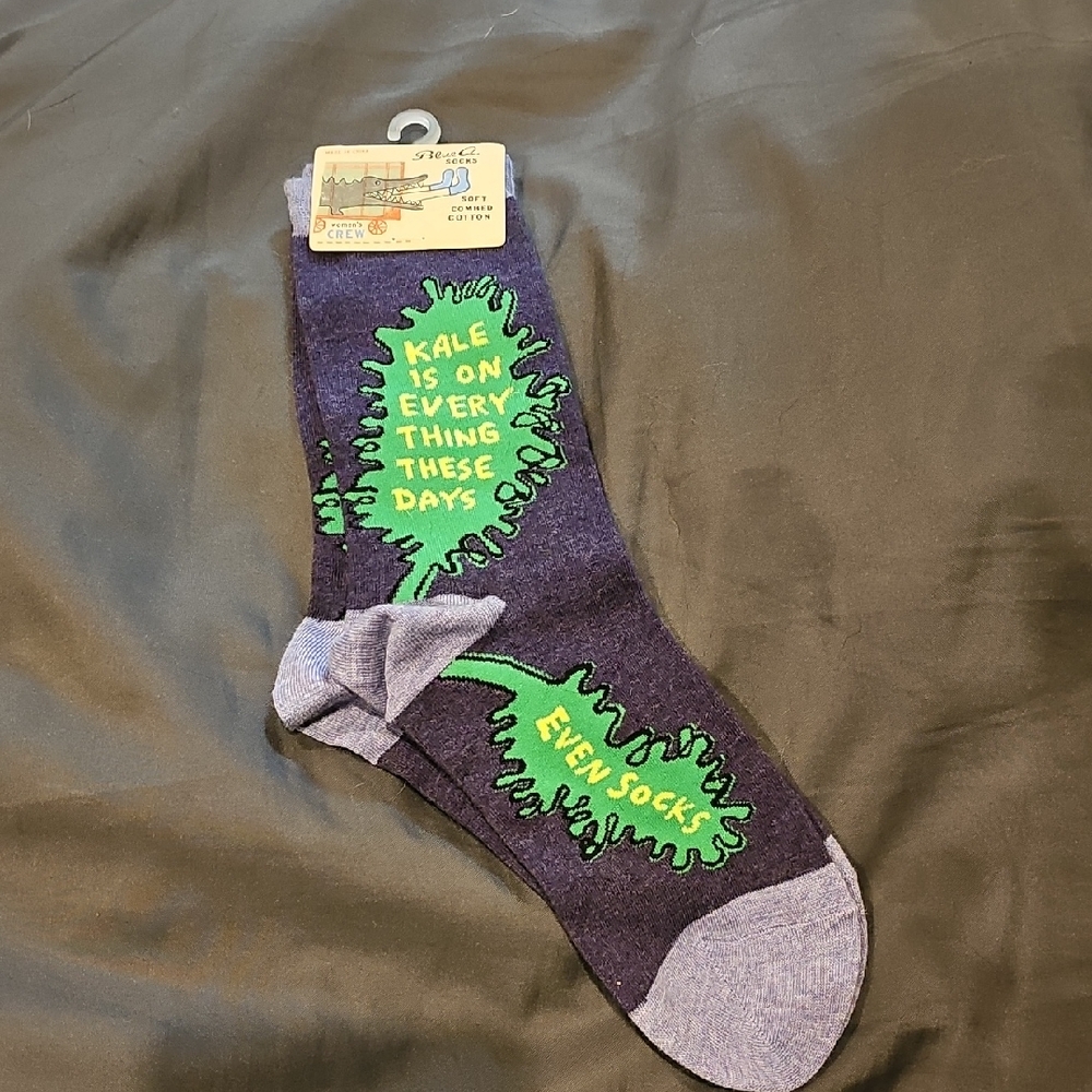 NWT Kale Is On Everything These Days Even Socks Purple Women's Crew Blue Q